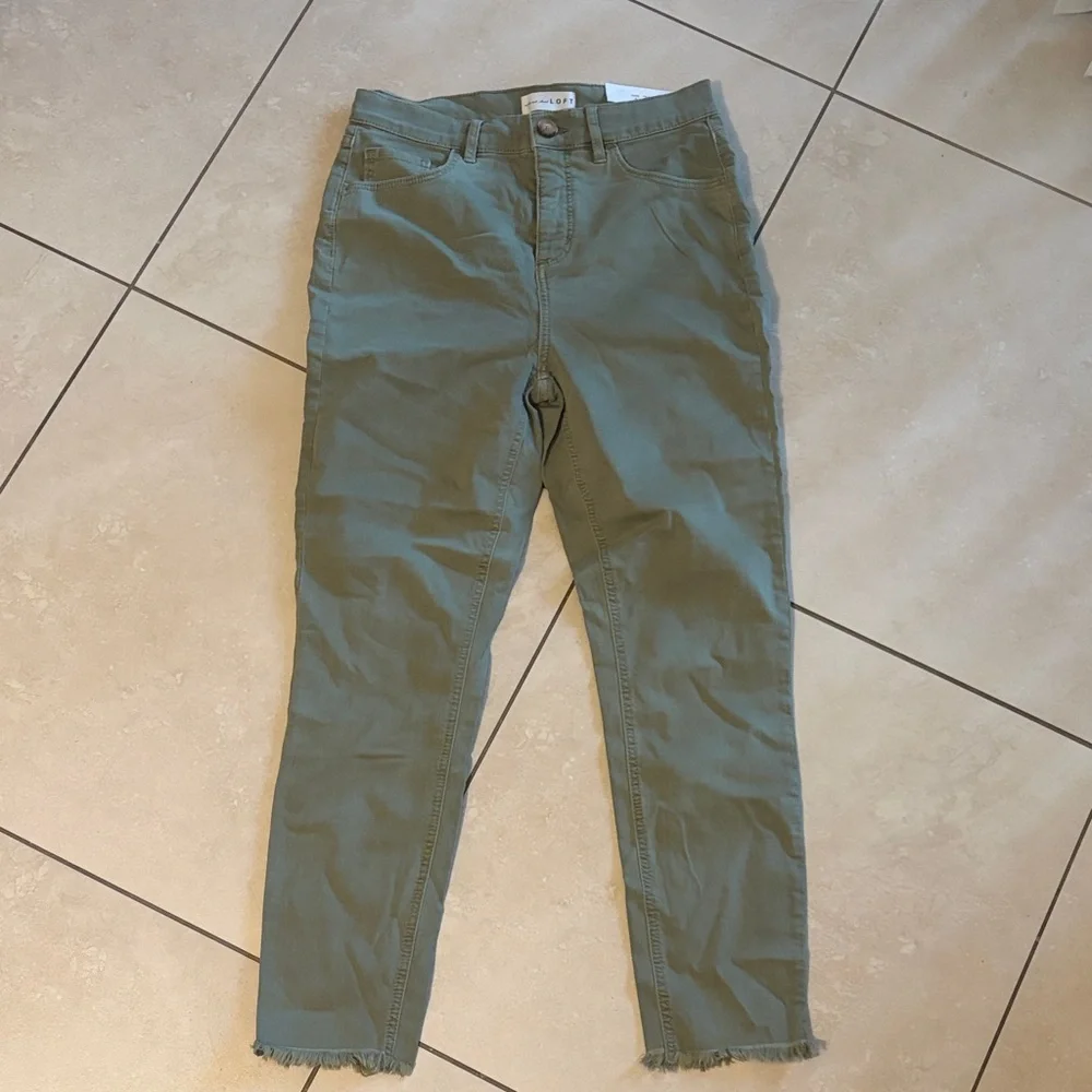 LOFT Sage Green Ankle Jeans - Picture 1 of 4